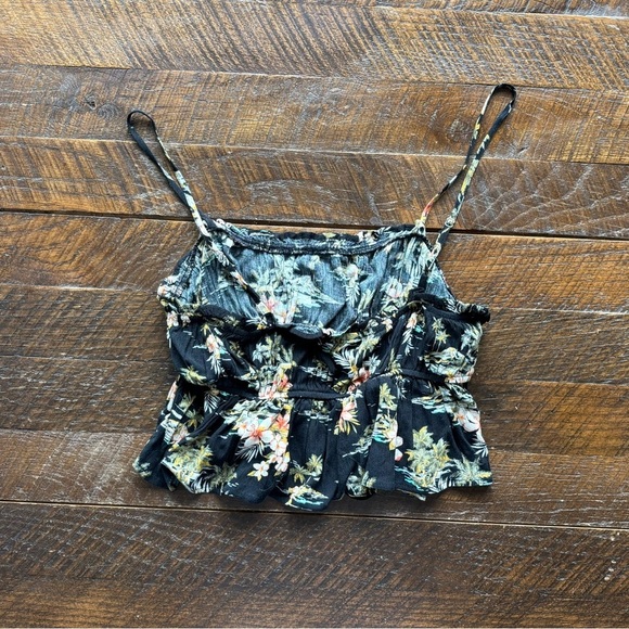 Forever 21 black floral Ruffled Crop Camisole - Picture 2 of 5